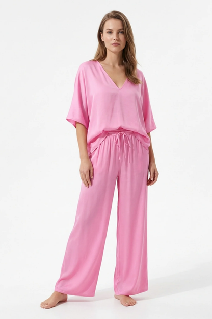 Completo da Donna 2 Pezzi – Top Scollo a V e Pantaloni Ampi Fluidi