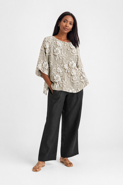 Camicetta floreale da donna – Taglio ampio ed elegante con maniche fluide