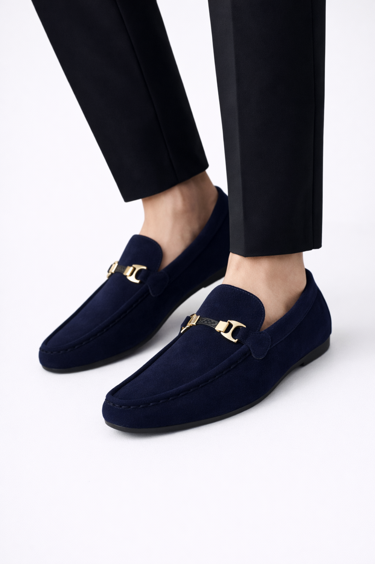 Mocassini da Uomo Effetto Scamosciato – Scarpe Eleganti Slip-On con Dettaglio Metallico
