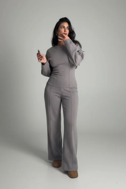 Completo Elegante da Donna - Top Aderente a Maniche Lunghe e Pantaloni a Gamba Larga