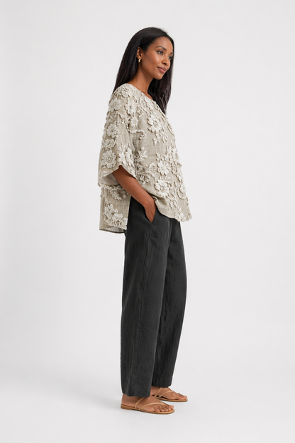 Camicetta floreale da donna – Taglio ampio ed elegante con maniche fluide
