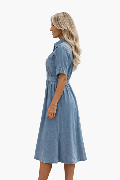 Vestito Chemisier in Denim Midi con Vita Aderente e Maniche Corte