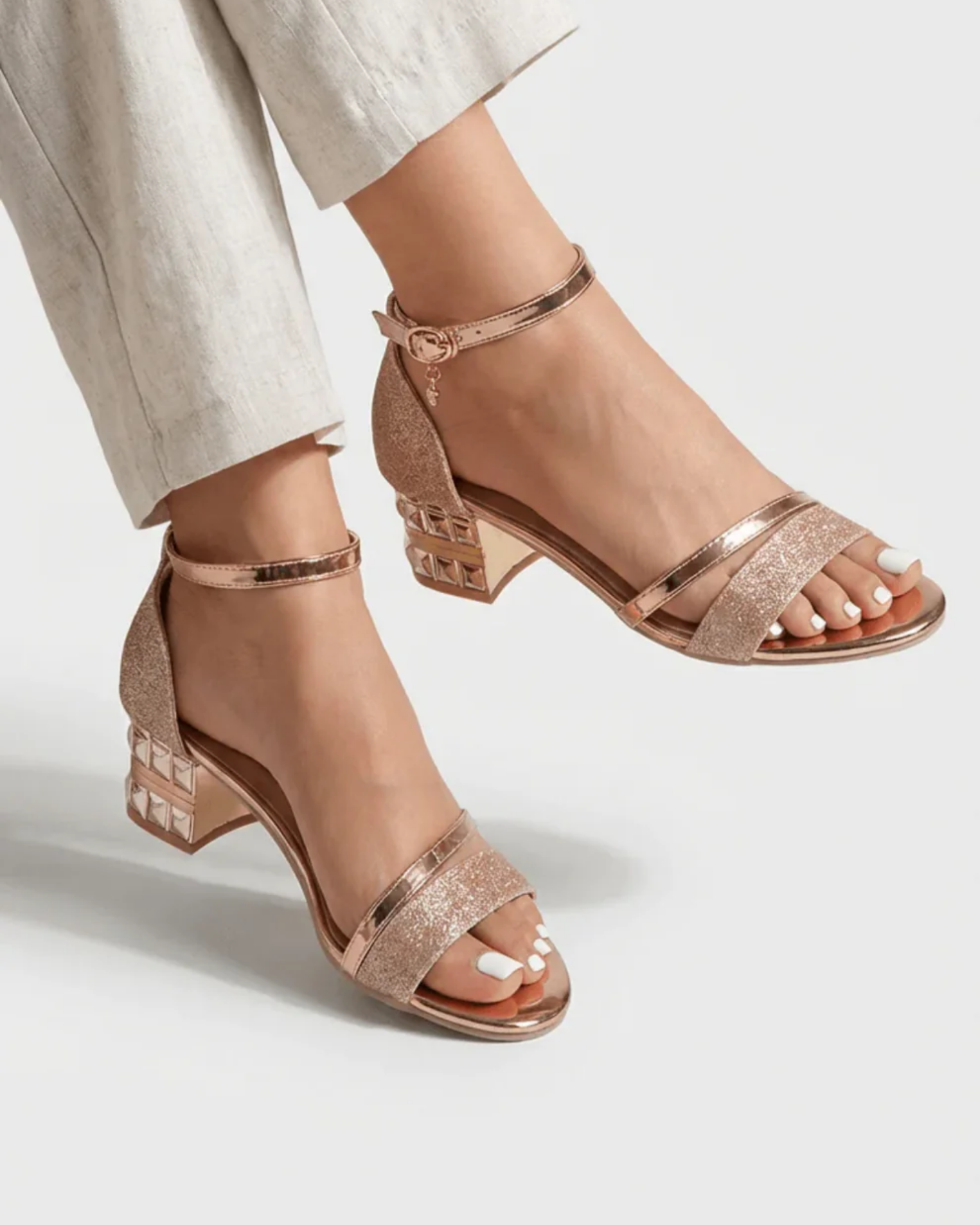 Sandales Femme à Talon Bloc avec Bride Cheville – Élégance Moderne