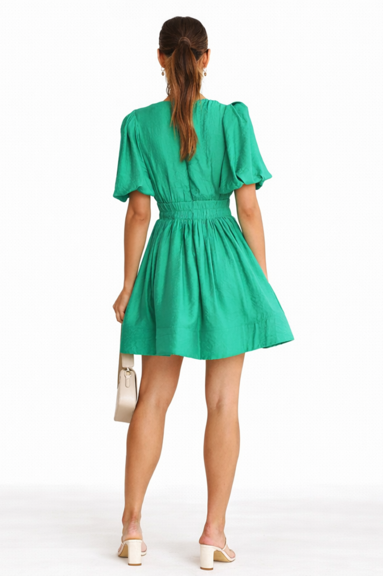 Vestito Corto da Donna con Scollo a V – Abito Fluido Elegante con Vita Smock