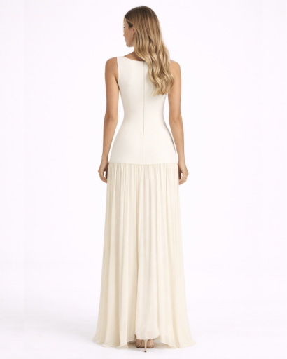 Robe longue ajustée sans manches avec jupe plissée fluide