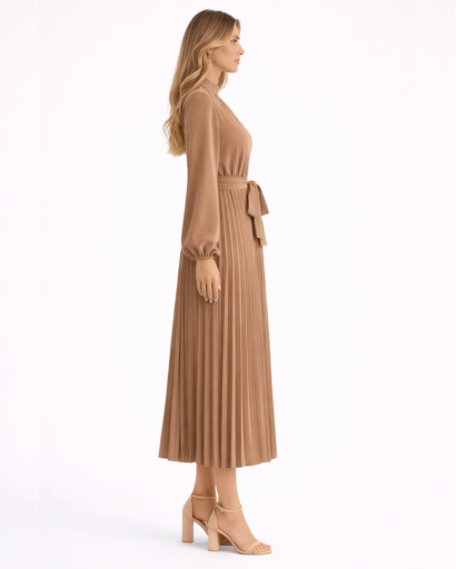 Robe midi plissée à manches longues avec col montant et ceinture