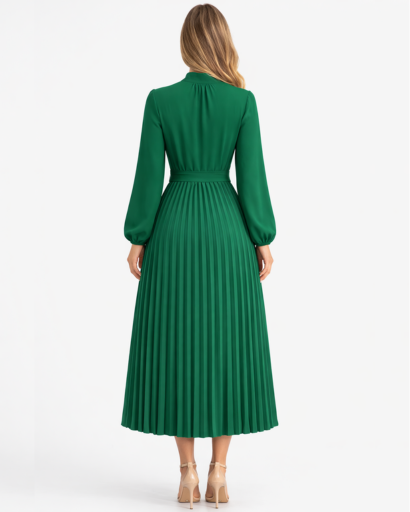 Robe midi plissée à manches longues avec col montant et ceinture