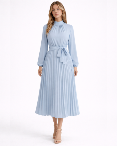 Robe midi plissée à manches longues avec col montant et ceinture
