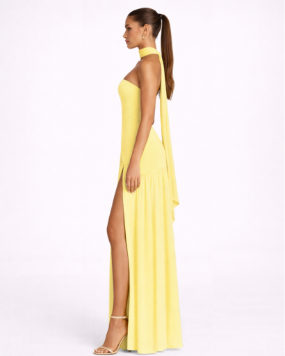Robe longue asymétrique bandeau avec fente et tour de cou drapé