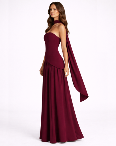 Robe longue asymétrique bandeau avec fente et tour de cou drapé