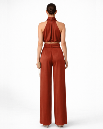 Completo donna top drappeggiato collo alto e pantaloni larghi a vita alta
