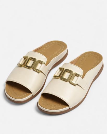 Mules da donna con cinturino largo e fibbia decorativa in metallo