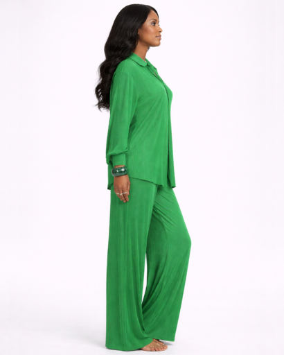 Completo donna camicia e pantaloni fluidi a gamba larga confortevole