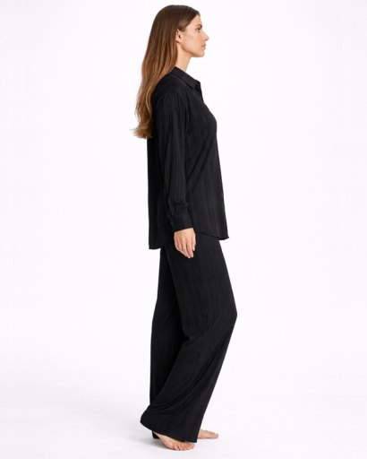 Completo donna camicia e pantaloni fluidi a gamba larga confortevole