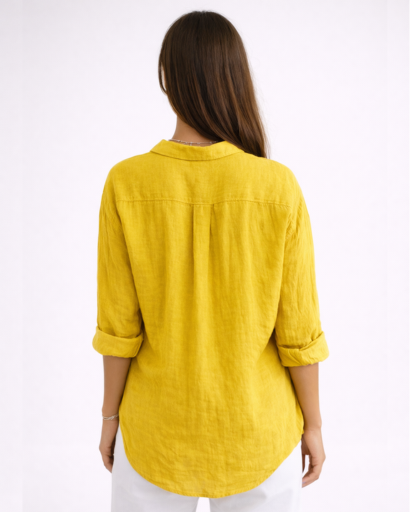 Chemise femme fluide à manches longues avec col classique et boutons