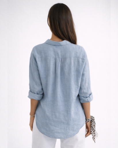 Chemise femme fluide à manches longues avec col classique et boutons
