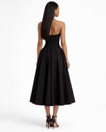 Robe bustier midi évasée avec décolleté structuré et taille cintrée