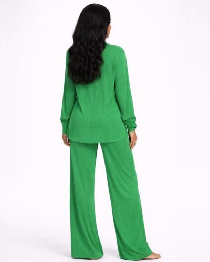 Completo donna camicia e pantaloni fluidi a gamba larga confortevole